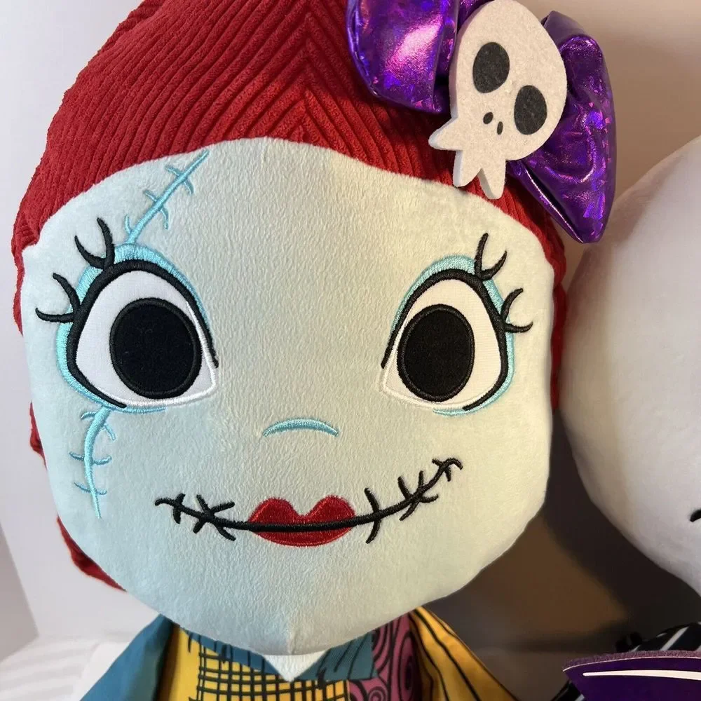 DISNEY Nightmare Before Christmas Jumbo Jack and‎ Sally 32